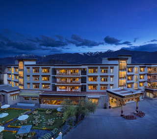 Khyber Hotel Bookings, Gulmarg Hotel Bookings, Luxury Hotels in Gulmarg